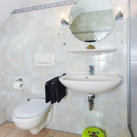 בית נופש Pia אסנס